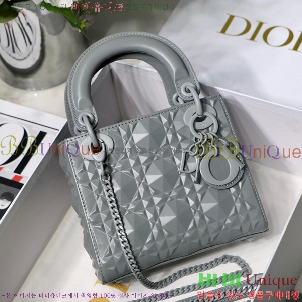 #��� ���̾Ƹ�� ���̹� M6003-702