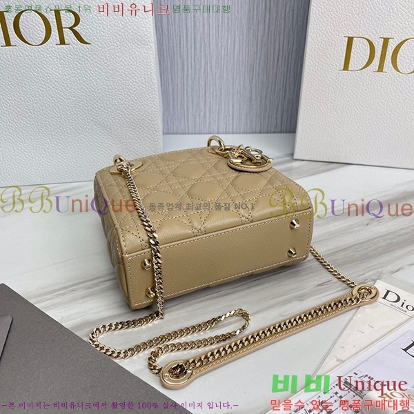 #��� ���̵�� �̴� ĳ��� 18800-1-44