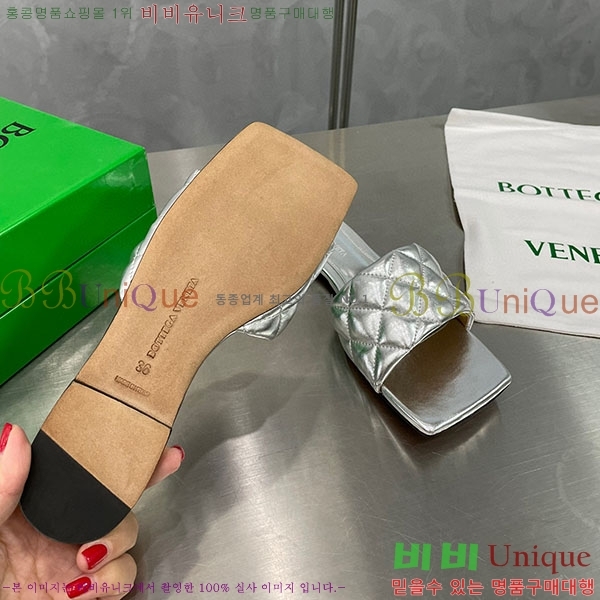 ���װ�����Ÿ �е�� �÷� ���� BV958122-1