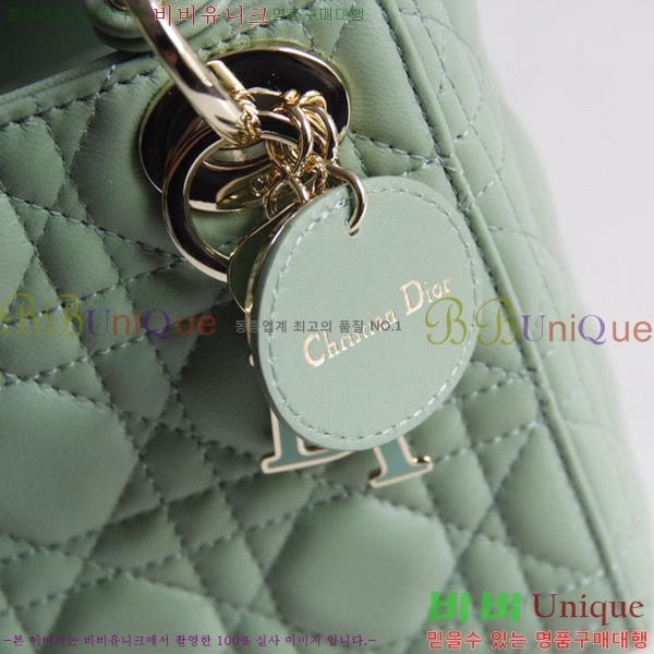 #��� ���̵�� �̴� M0505-702