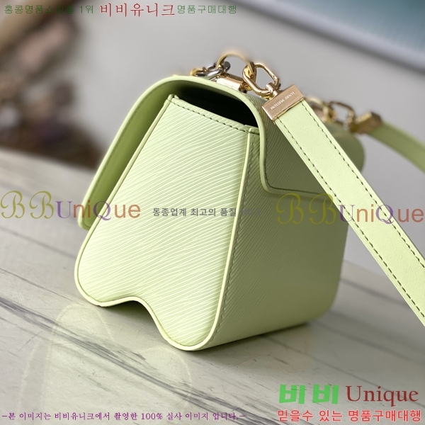 #���̺��� Ʈ����Ʈ PM M22768-1