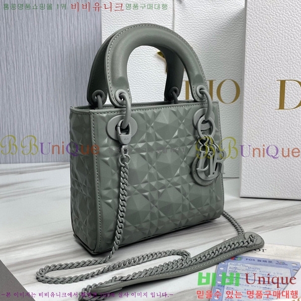 #��� ���̵�� �̴� ĳ��� 18800-1-50