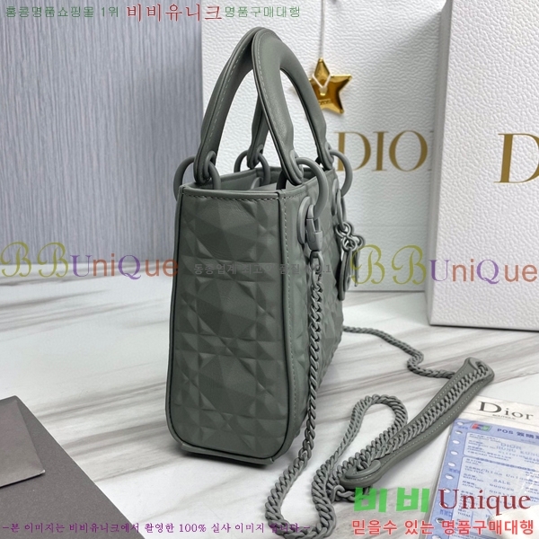 #��� ���̵�� �̴� ĳ��� 18800-1-50