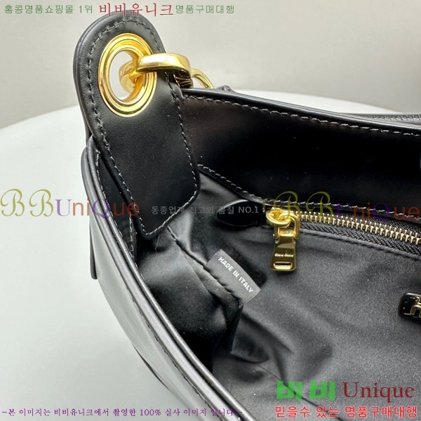 #�̿�̿� �ΰ� ��Ż ���� ȣ���� 5BC151-833