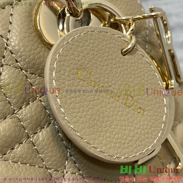 #��� ���̵�� ���� ��Ʈ��Ų M16604-704