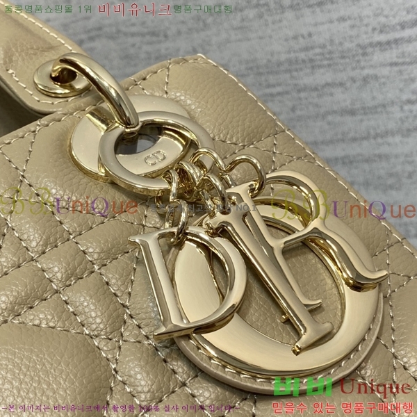 #��� ���̵�� ���� ��Ʈ��Ų M16604-704