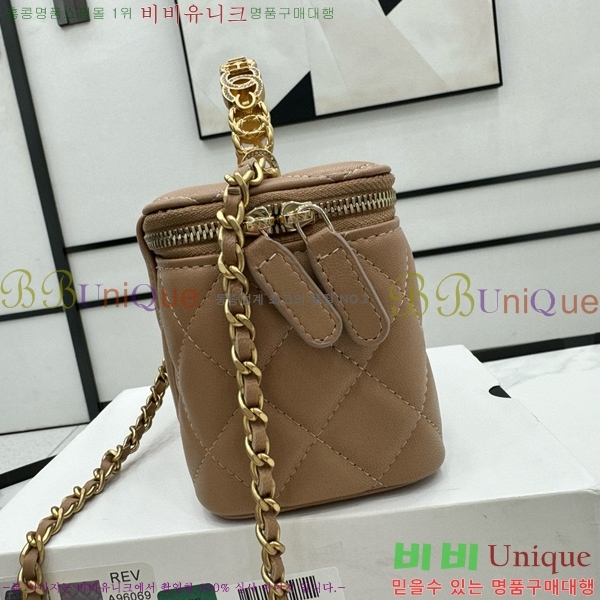 #���� �ڽ���ƽ �̴� ü�ι� A96069-104