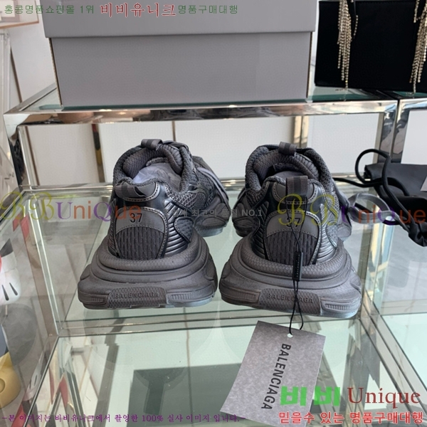 �߷��þư� 3XL Ʈ���̳� ����Ŀ�� BLA356600-9