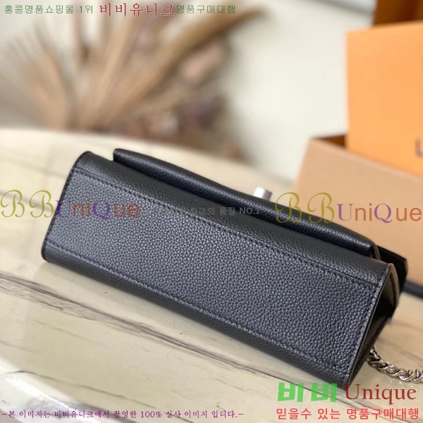 #���̺��� ���̶��� ü�ι� M51418-500