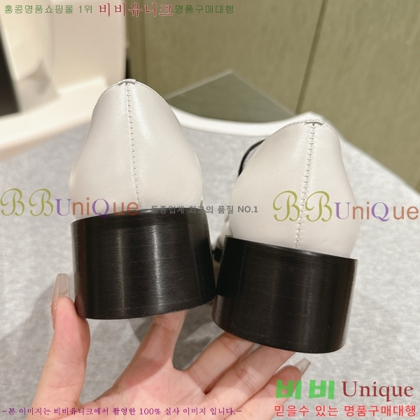 ���� ���� ���� CH489720-1