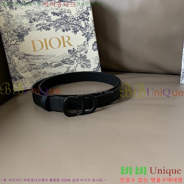 #��� ��Ʈ D2712235