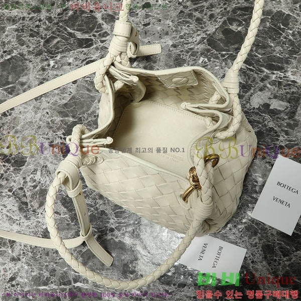 ���װ�����Ÿ �ȵ�Ƹ� �Ķ�Ʈ 796569-2001