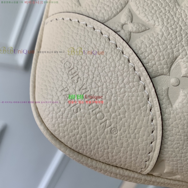 #���̺��� �������� �ҷδ� ũ�ν��� M45831-102