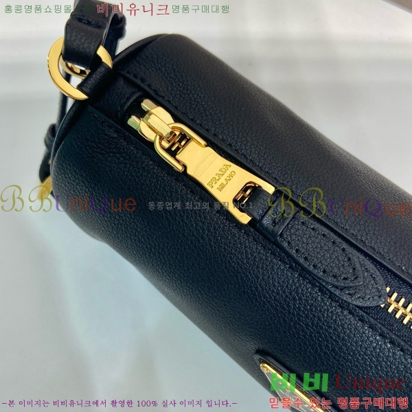 #����� �ﰢ �ΰ� ũ�ν��� 1BC239-102