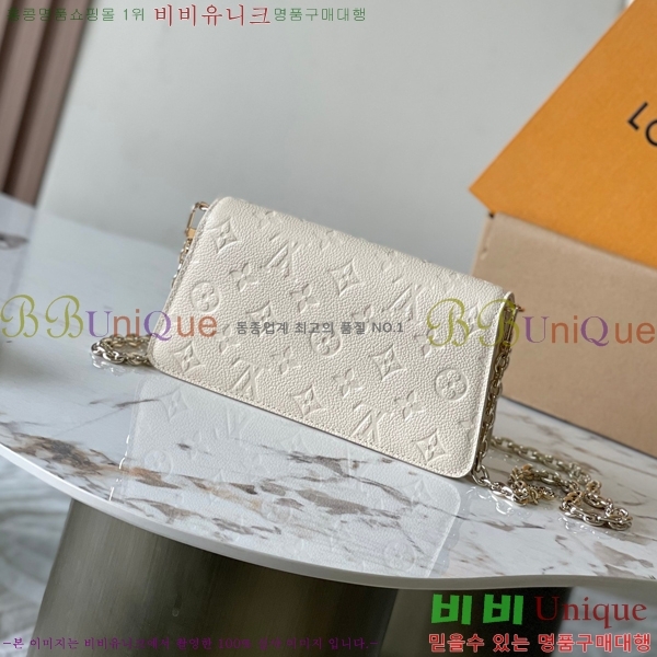 #���̺��� ���� �� ü�� ��Ƽ�� WOC ũ�ν��� M82836-501