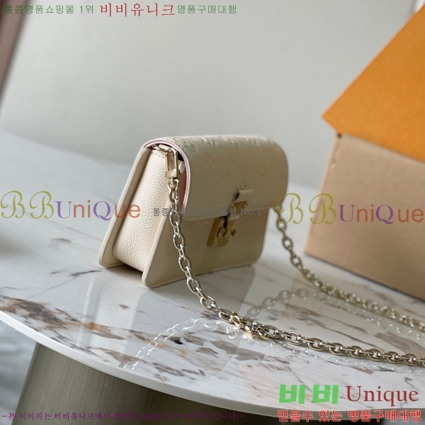 #���̺��� ���� �� ü�� ��Ƽ�� WOC ũ�ν��� M82836-501