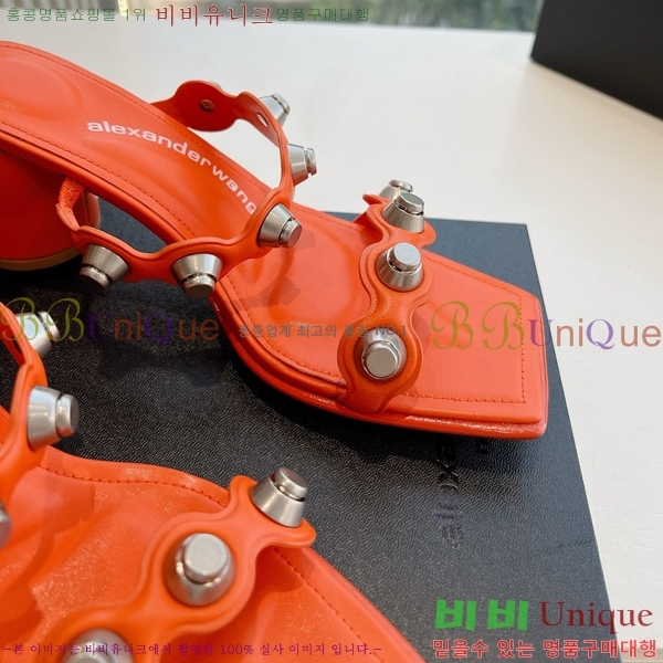 �˷������ ���� AW19752-4 �� 6CM