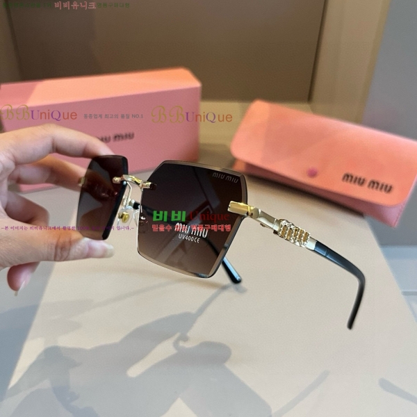 �̿�̿� ���۶� M2456582-1