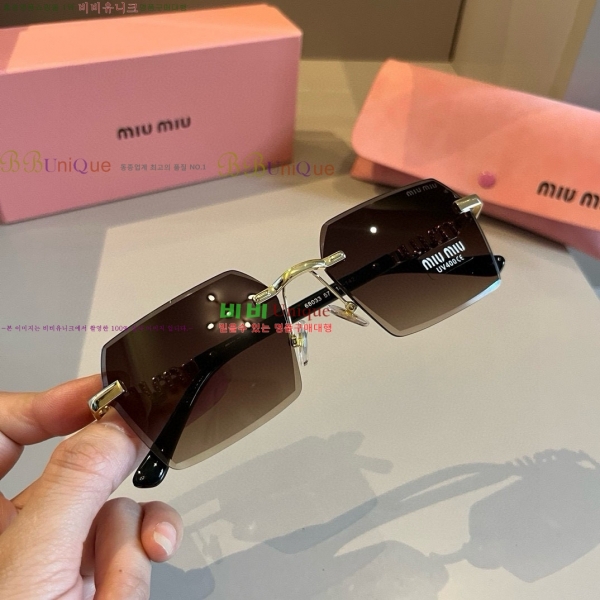 �̿�̿� ���۶� M2456582-1