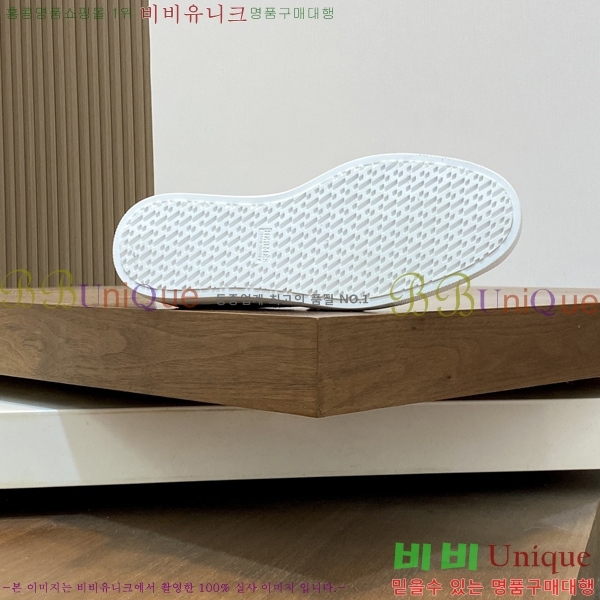 ���� �����޽� ������ HR56897-4