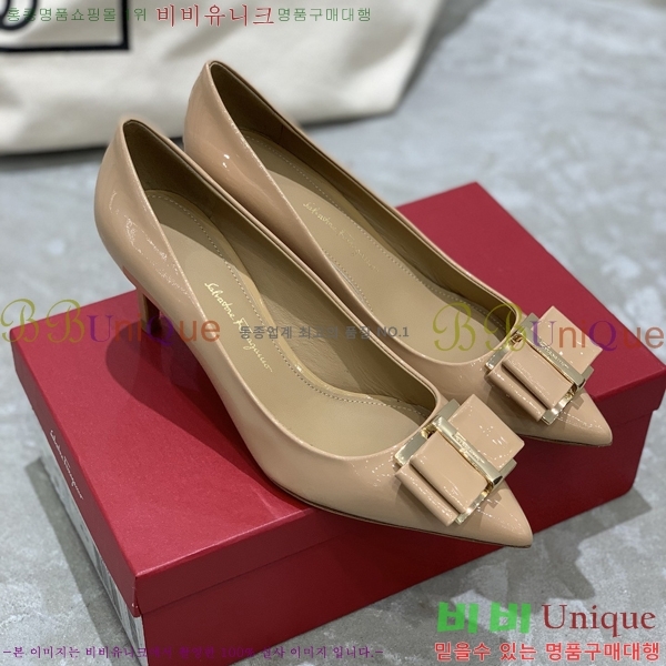 ��󰡸� ������ F7010575-1 �� 7CM
