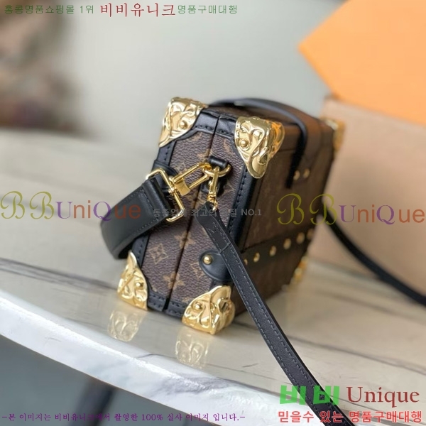 #���� ���� �ڶ�� �� M13738-1001