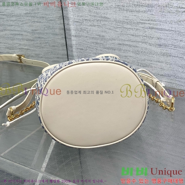 #��� 30 ������ ������ũ ��ο콺Ʈ�� �̴� ��Ŷ�� S2374-101