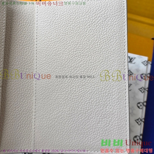 #���̺��� �н���Ʈ Ŀ�� M25917-101