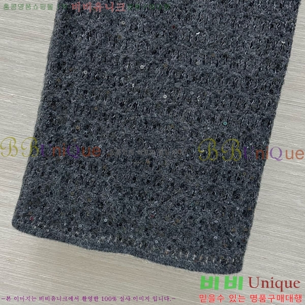 ���� ���ڷ� ��ġ�ڸ� ��ĿƮ BC2334011-8