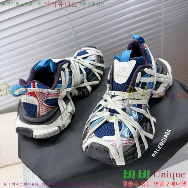 �߷��þư� 3XL Ʈ���̳� ����Ŀ�� BLA356602-10