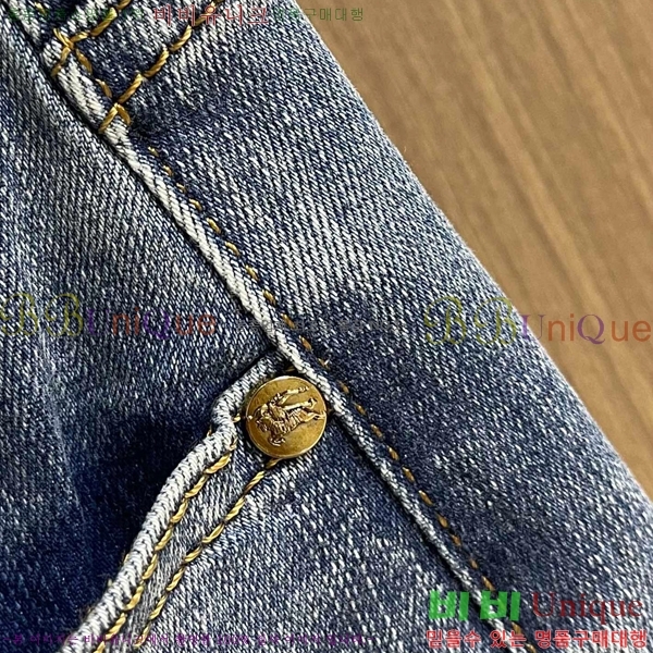 ���� ������ û���� BU547869