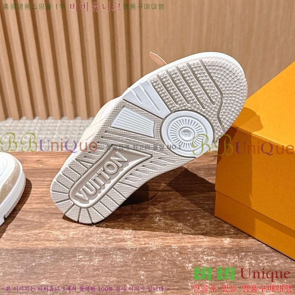 ���̺��� 𝐋-𝐓𝐑𝐀𝐈𝐍𝐄𝐑 ����Ŀ�� �������� L2017770-8