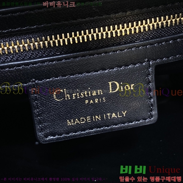 #��� Caro �̵�� ��Ƽĳ�� ü�� ���� M00550-1