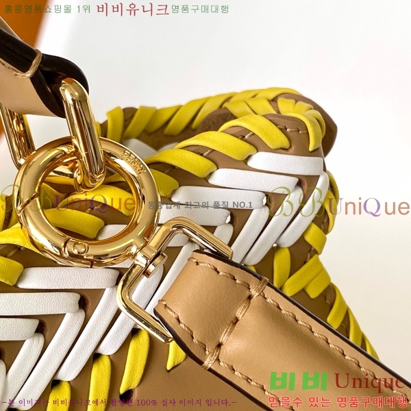 #��� ��ī�� ���̾��� �����ڴ� �ڵ�� F32701-102