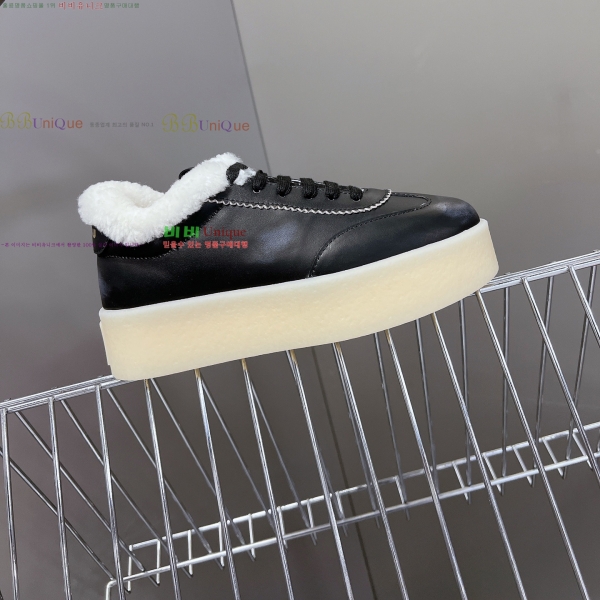 ���� �̿�̿� �þ �� ����Ŀ�� 36MU25101611-3