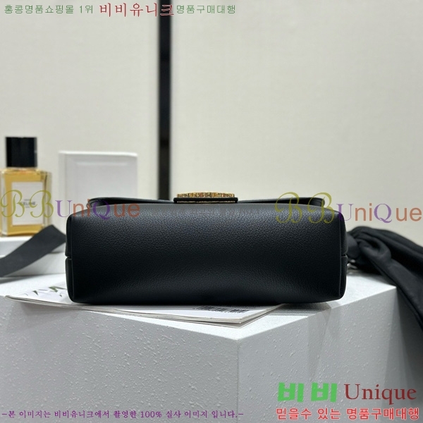 # ƾ Ƹ  116593-1001