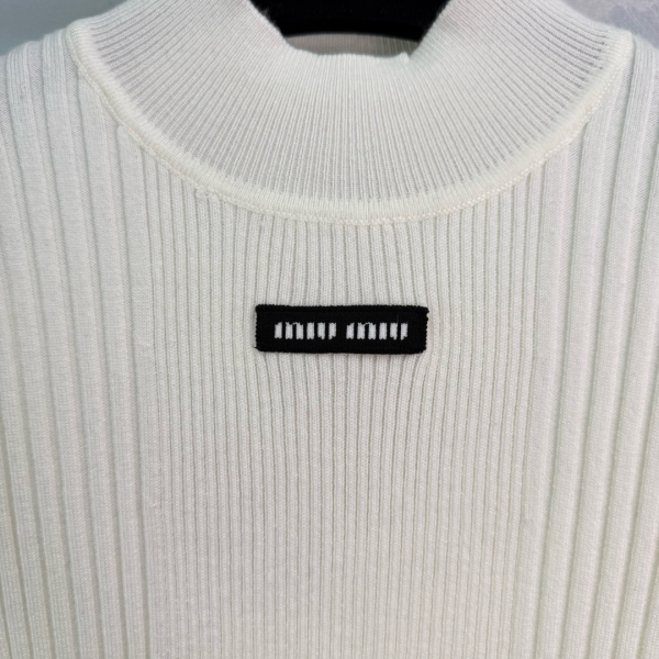 ���� �̿�̿� ���� Ƽ���� MU1234042-1