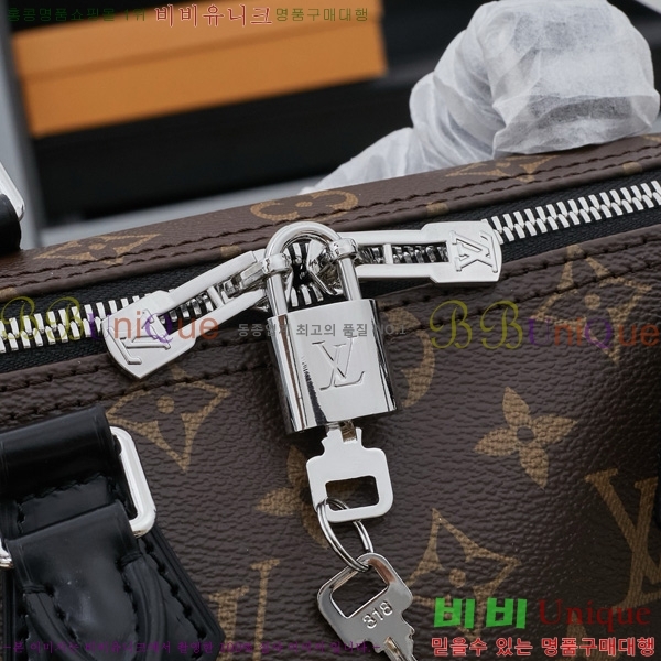 ���̺��� ���ǵ� ����Ʈ 30 M11945-3