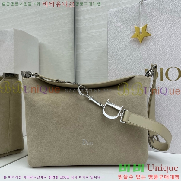 #��� ���ʼ� �ش��� JONATHAN ANDERSON ȣ���� M856324-3