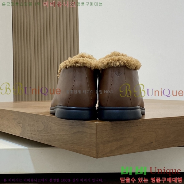 ���� ��**�Ƴ� ���� LP49664-4