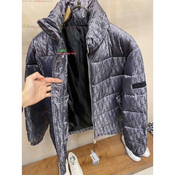 ���� ��* �ٿ� ��Ʈ �е� 61DR2511125-5