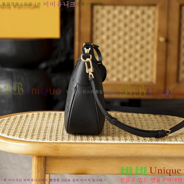 #���̺��� �ٰ��� ȣ���� M46002-2001