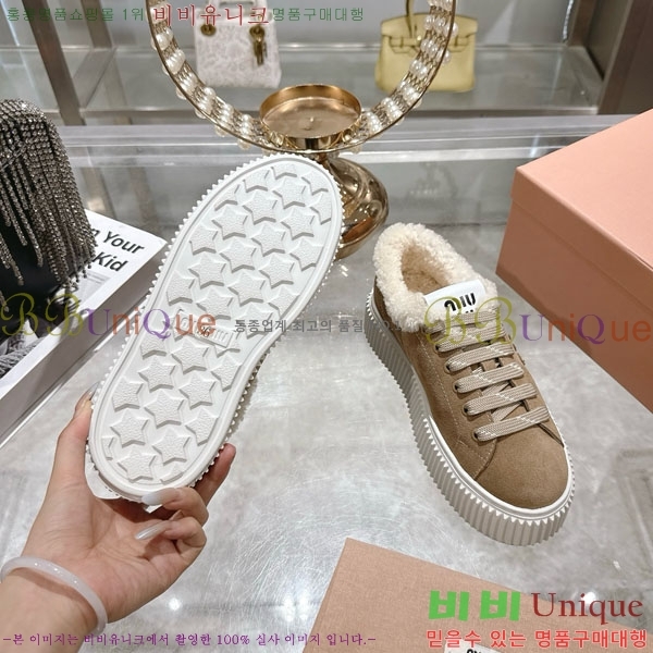 ���� �̿�̿� �þ �� ����Ŀ�� 30MU902302-4