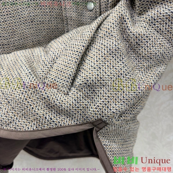 ���� ���ڷ� ��ġ�ڸ� ��� �ٿ� �е� BC332407-2