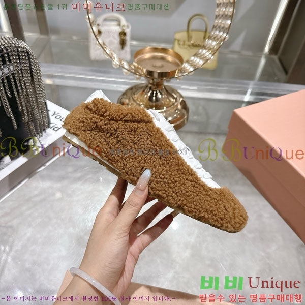 ���� �̿�̿� ����Ŀ�� 27MU902300-