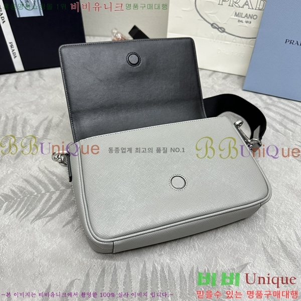 #����� ���� ���ǾƳ� ���� ũ�ν��ٵ�� 2VD059-1002