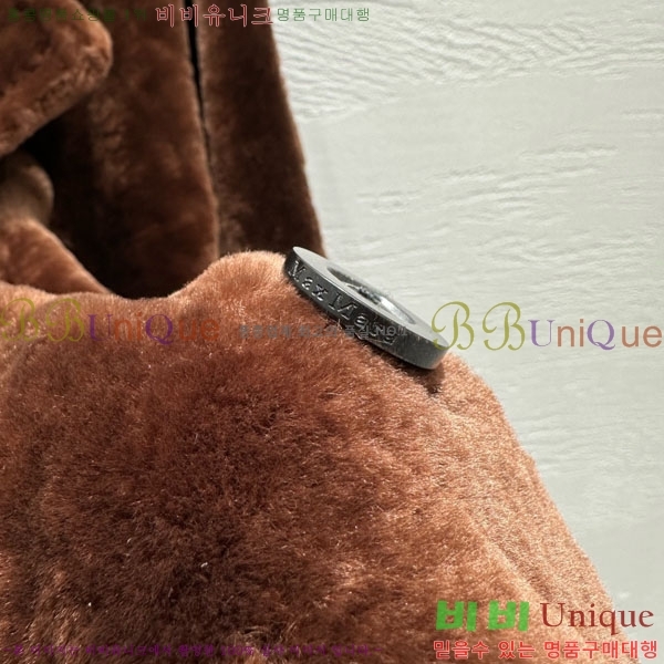 ���� ��**�� ��Ʈ MAX234054-4