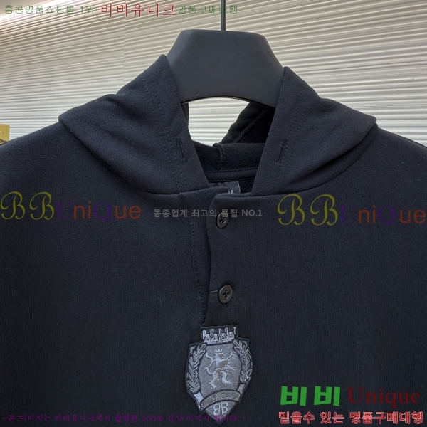 ���� �߷���*�� ������ �ĵ� Ƽ 27BL89999-1