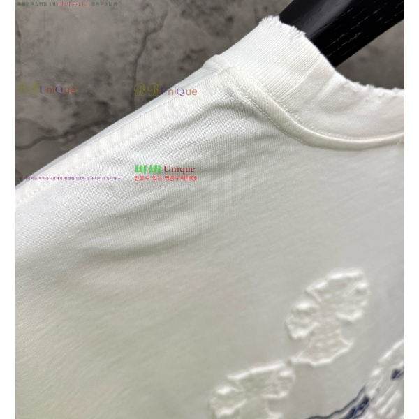 ���� ũ������ ���� Ƽ���� CH573699-2