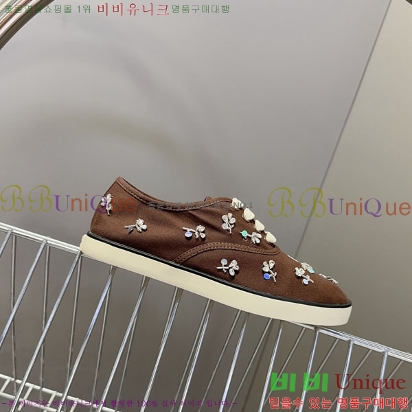 ���� �̿�̿� ����Ŀ�� M554621-1